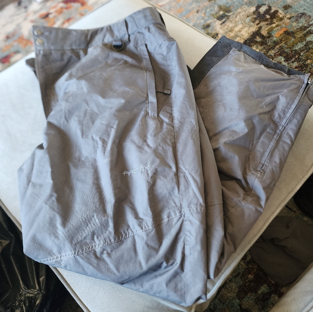 Snowpants